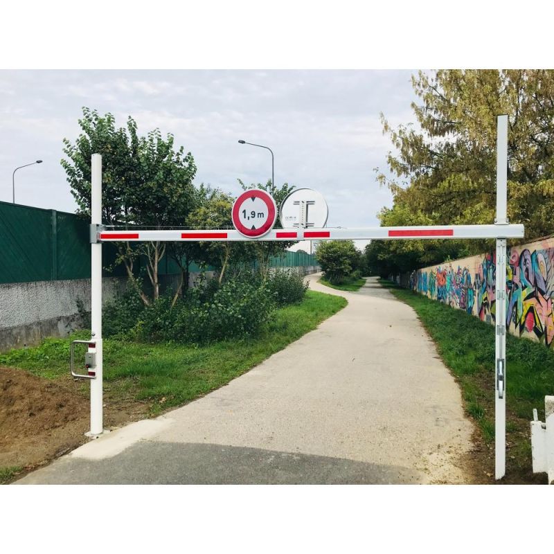 Portique pivotant réglable - hauteur jusqu'à 2.80m sans verrou | Prossentiel