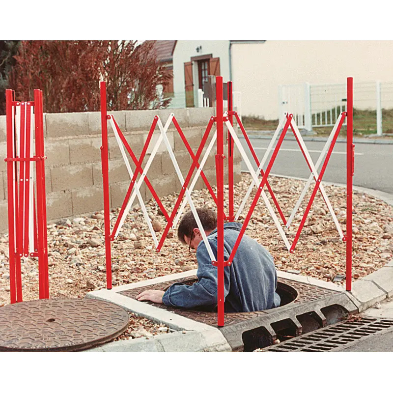 Barrière de chantier extensible carrée acier rouge et blanc | Prossentiel