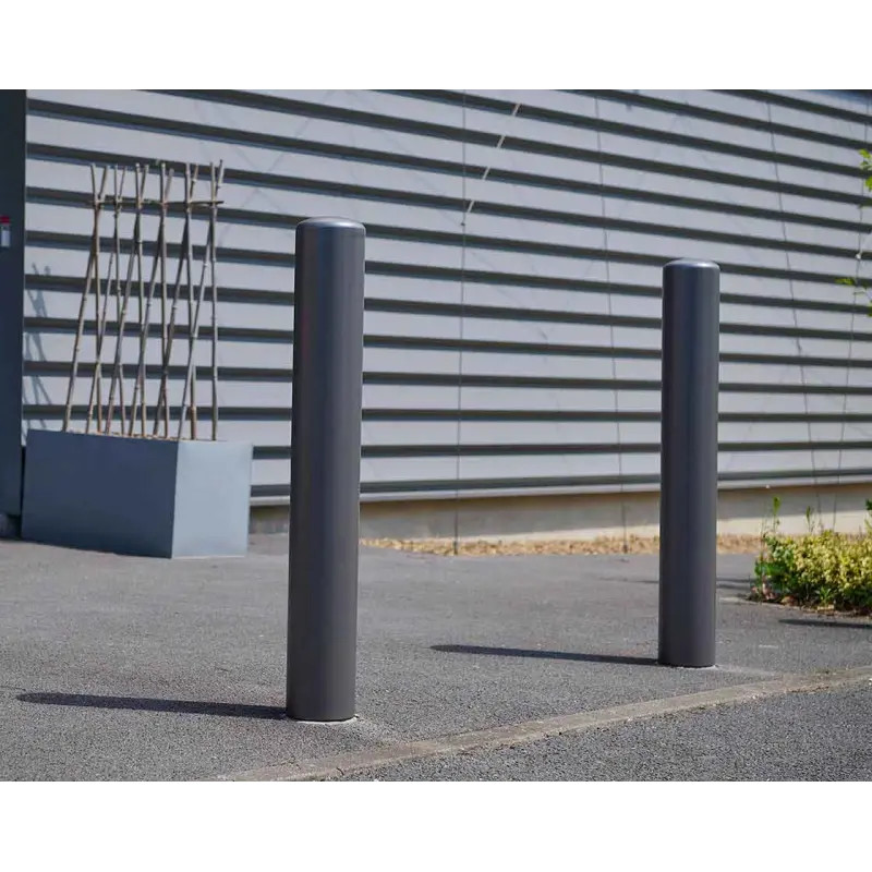 Borne anti-bélier avec couvercle inox brossé