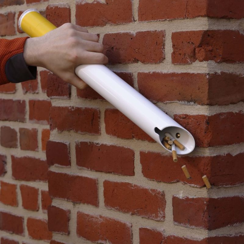 Cendrier mural simple pivotant