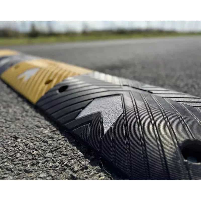 Ralentisseur de parking Jaune et noir - H 50 mm Prossentiel