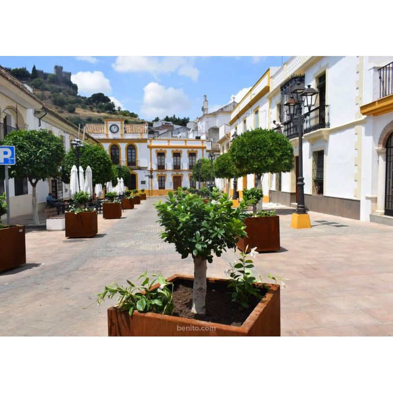 Jardinière de ville en acier Corten Olea | Prossentiel