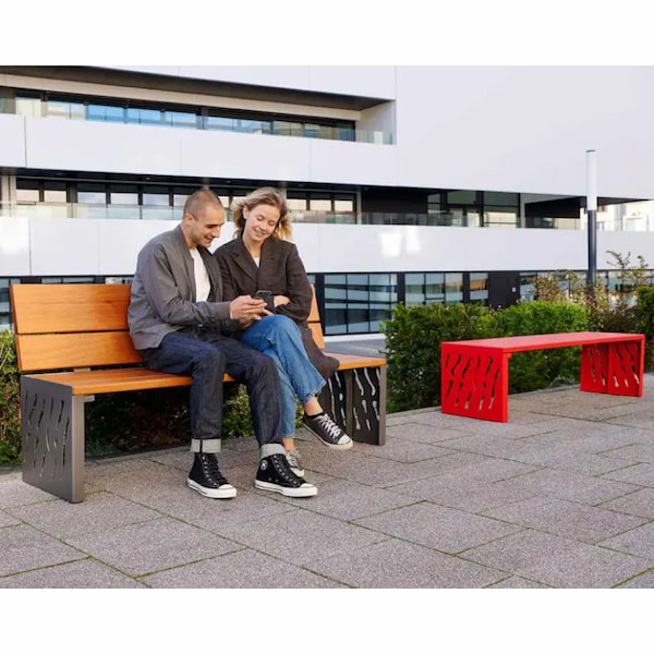 Loi AGEC 2025 : Quel Impact sur vos Achats de Mobilier Urbain ?